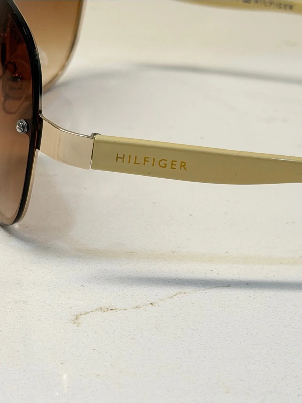 Tommy Hilfiger Brown Gradient Lens Sunglasses with Beige Temples
